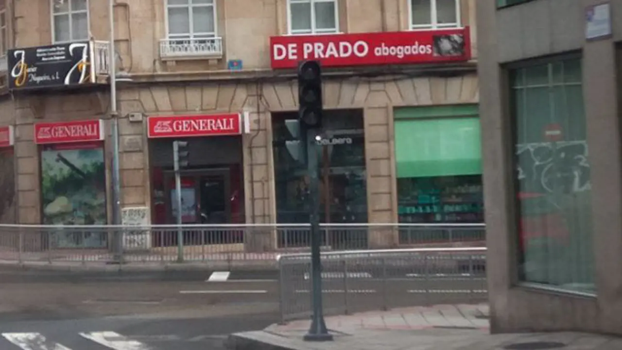 Semáforo apagado en Ourense tras la tormenta. TWITTER