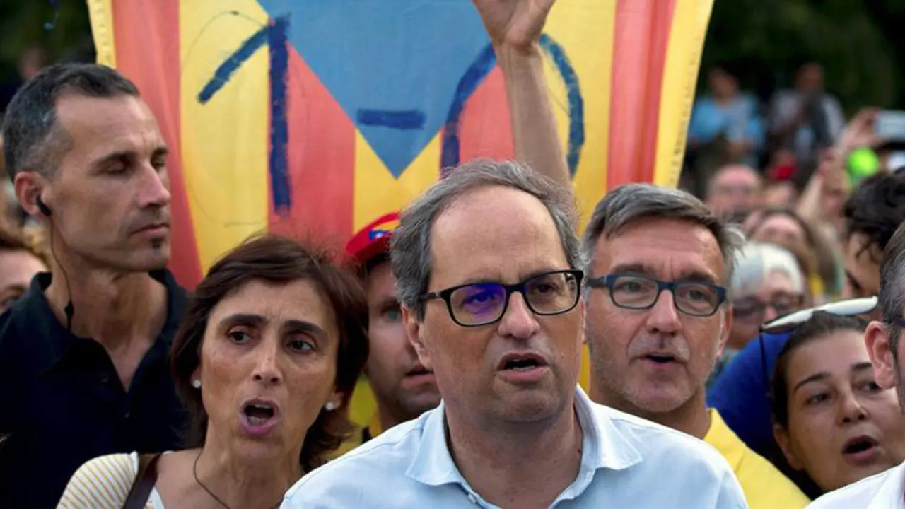 Torra durante la marcha ENRIC FONTCUBERTA