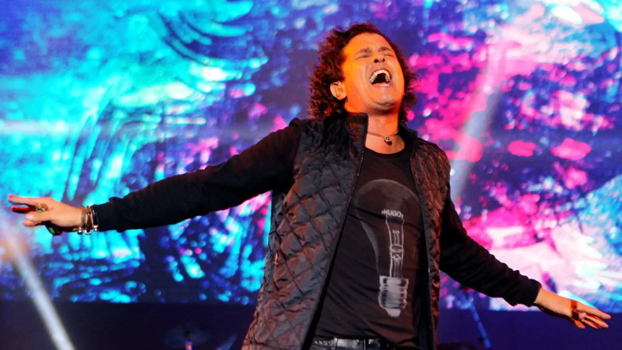 Carlos Vives durante un concierto. LEONARDO MUÑOZ (EFE)