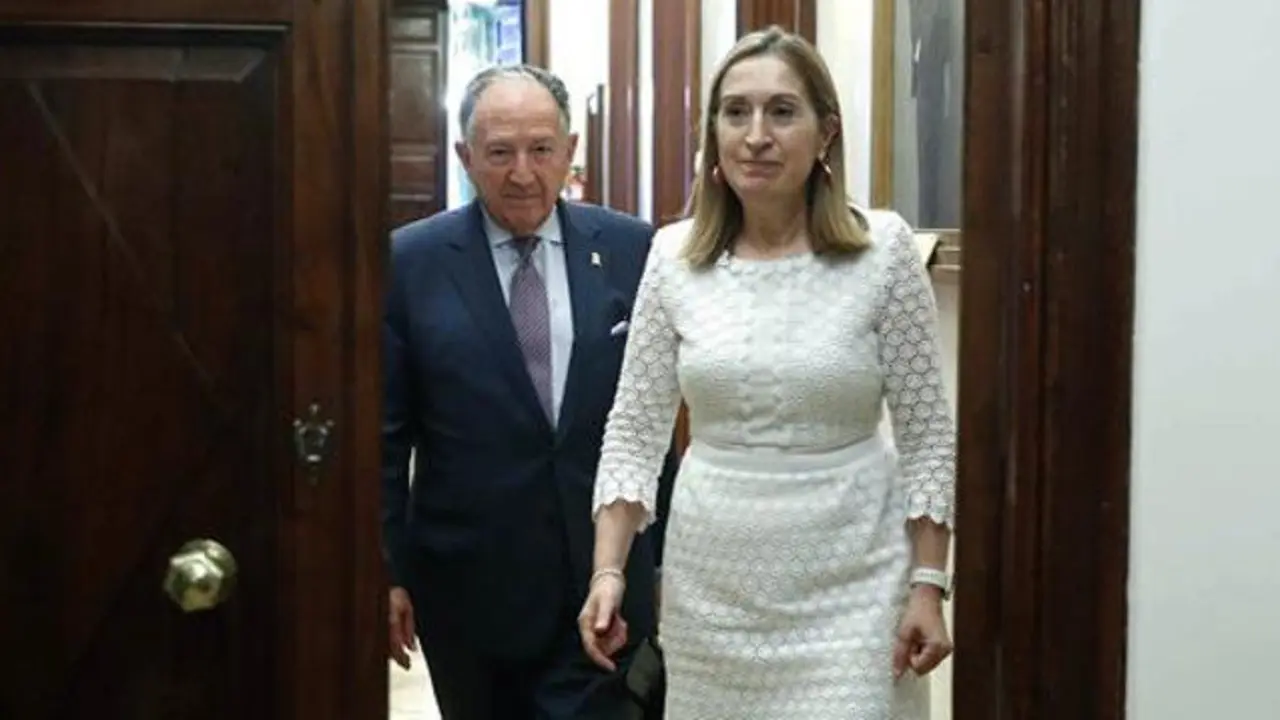 Félix Sanz Roldán y Ana Pastor. EFE