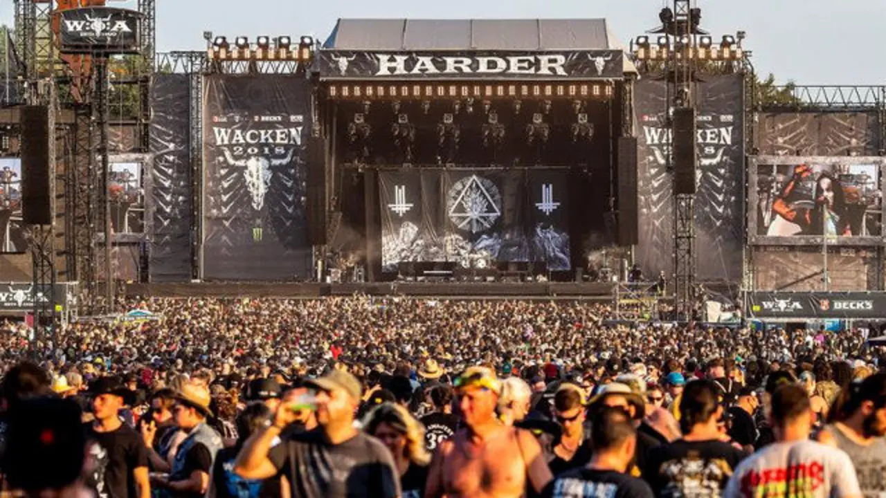 Asistentes al festival de música Wacken Open Air. SRDJAN SUKI (EFE)