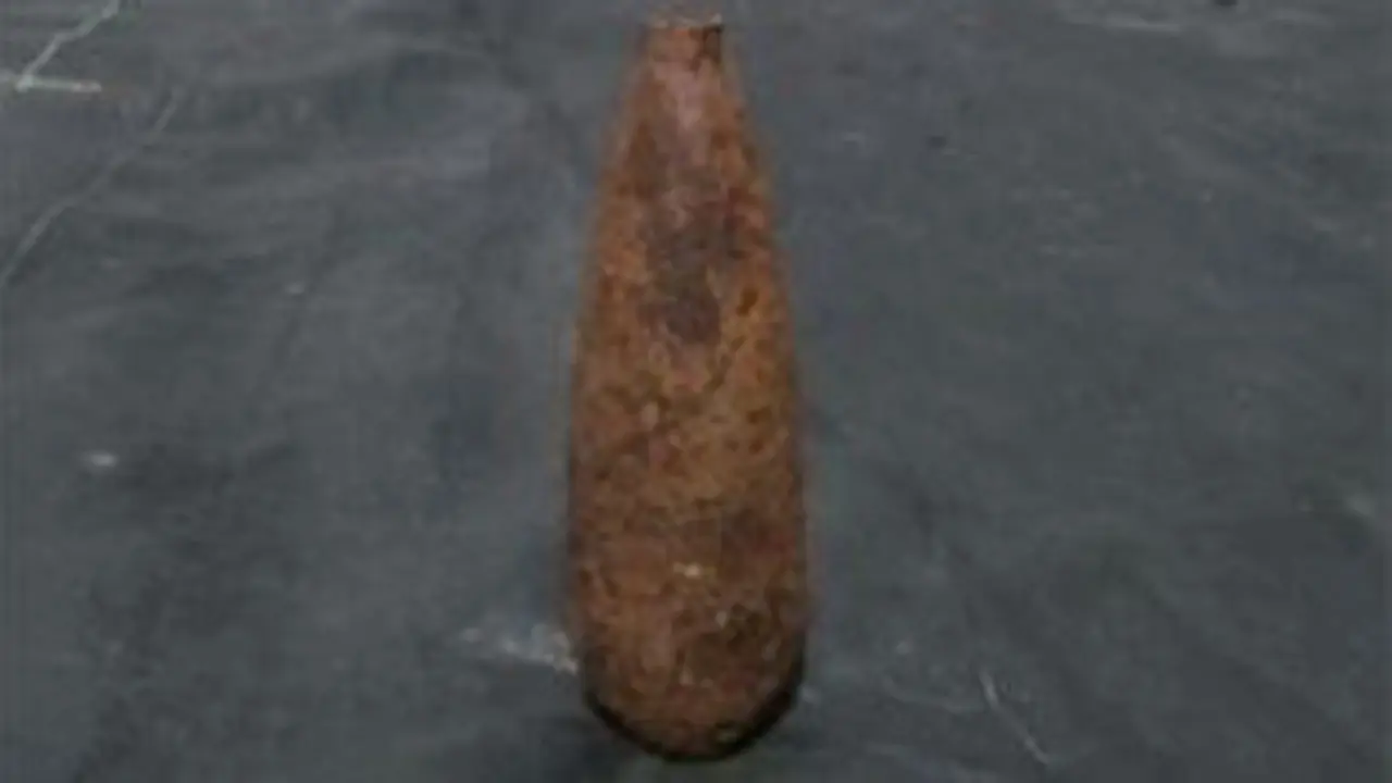 La bomba que estaba en una huerta de O Grove. TVG