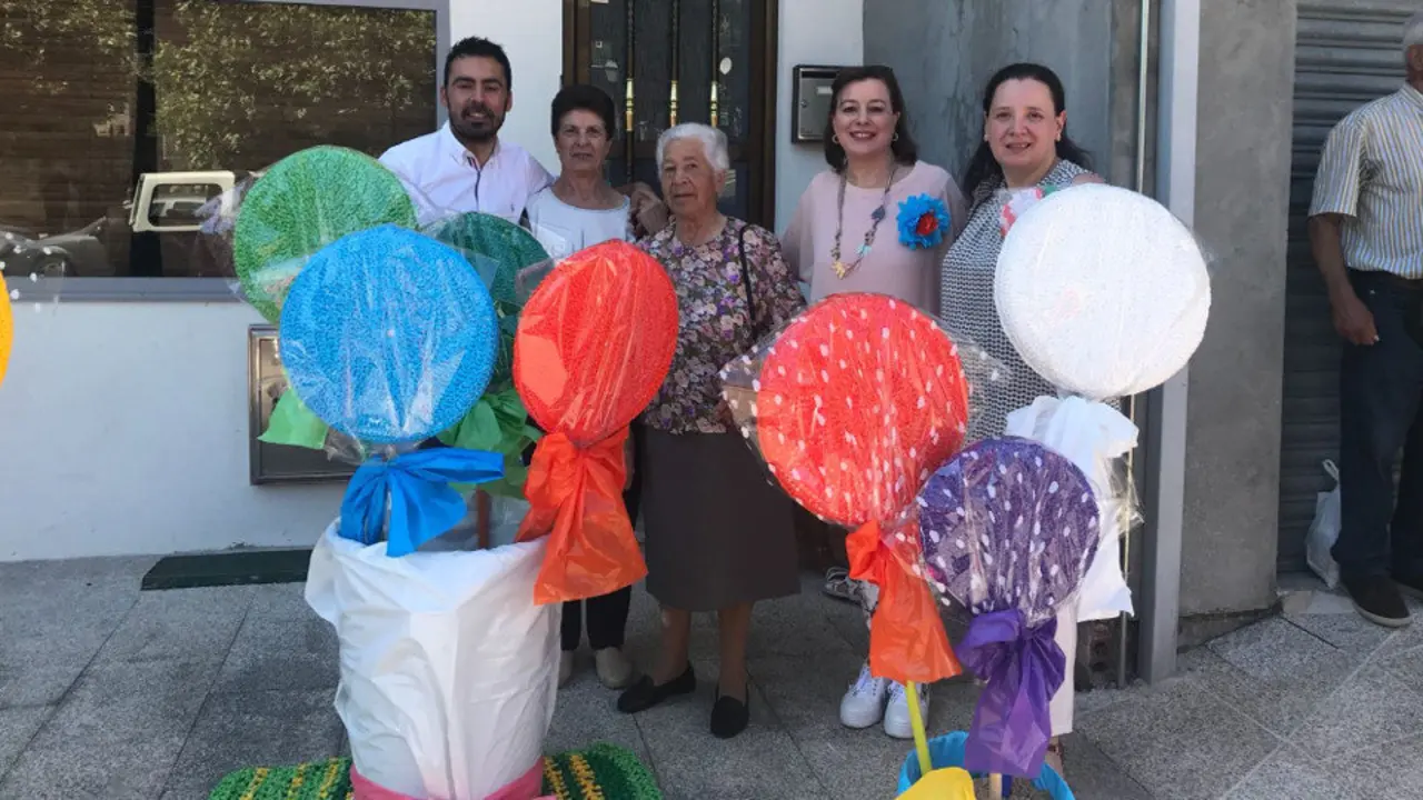Inauguración en A Veiga da exposición Tecendo soños. TWITTER