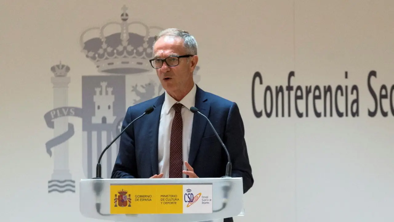El Ministro de Cultura y Deportes, José Guirao, durante una rueda de prensa. RODRIGO JIMÉNEZ (EFE)