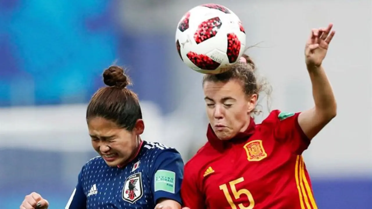 Una acción del partido entre Japón y España. EFE