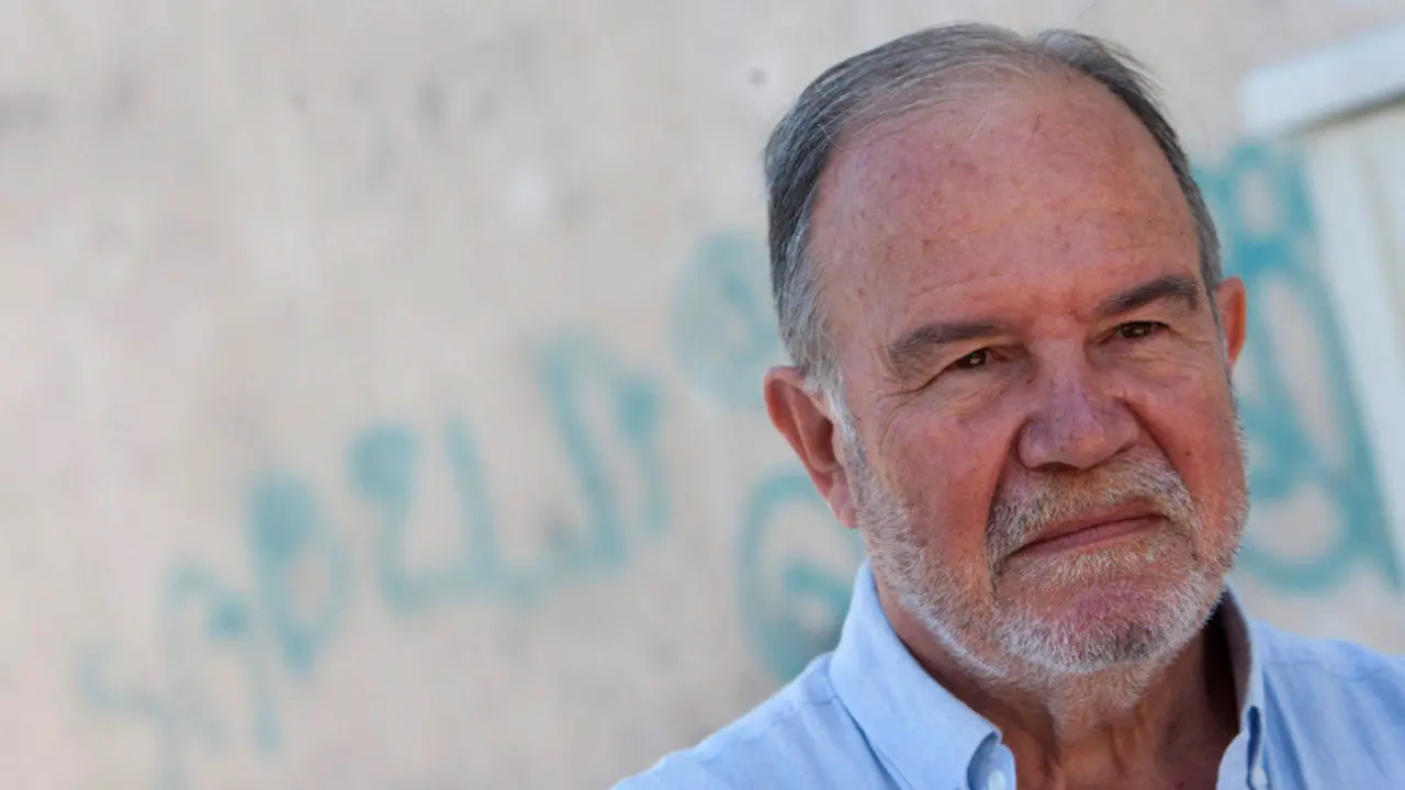 El presidente de la Fundación Franco, Juan Chicharro, durante una entrevista con la Agencia Efe hoy en Marín. SALVADOR SAS