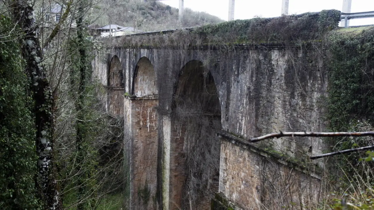 El puente de Cruzul. VICTORIA RODRÍGUEZ (AEP)