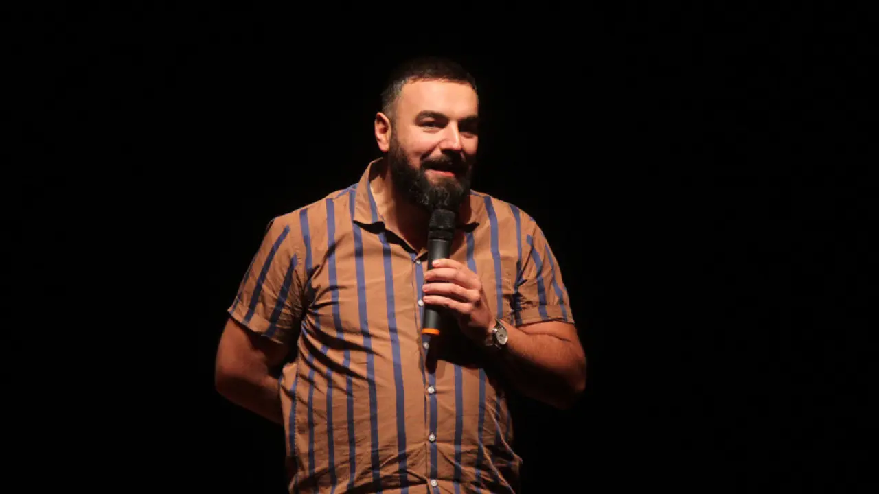 Rober Bodegas, durante una actuación. RAFA FARIÑA