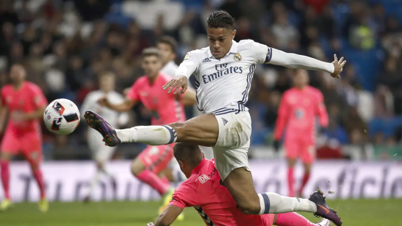 Mariano Díaz, en su anterior etapa en el Real Madrid. EMILIO NARANJO (EFE)