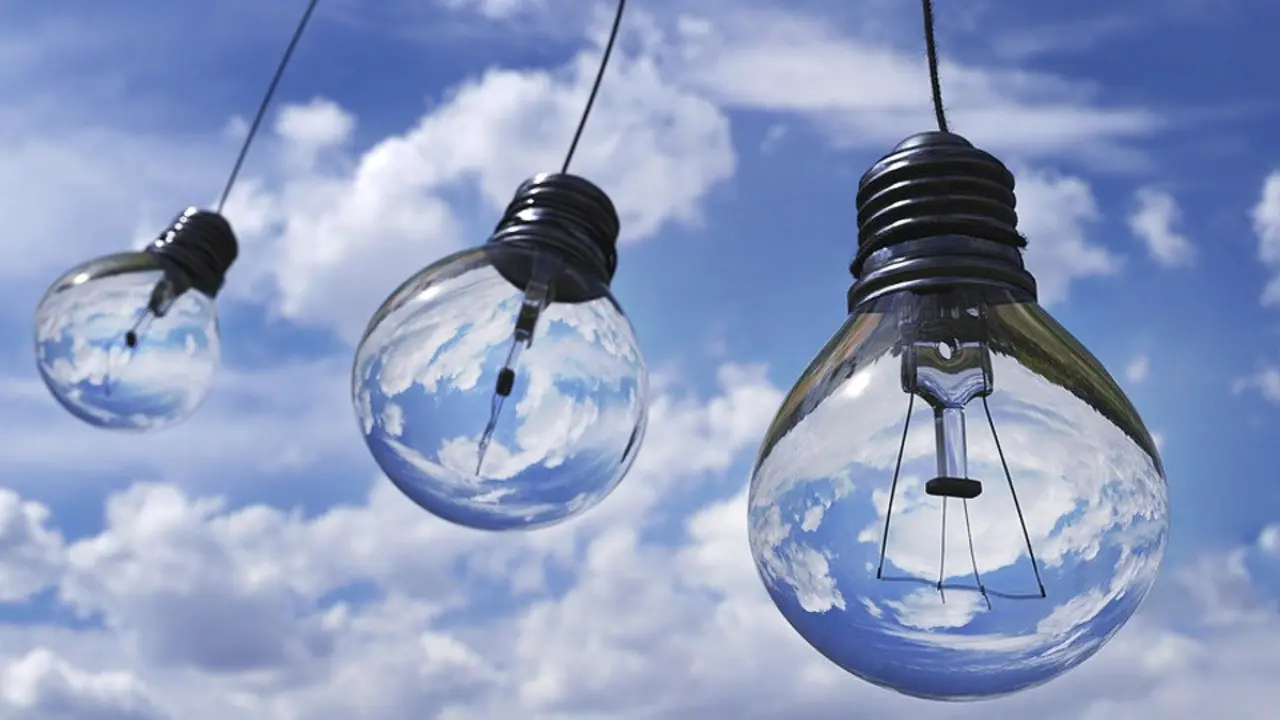 Bombillas halógenas. INTERNET