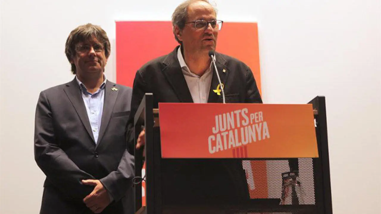 Torra y Puigdemont, en Bruselas. YUVAL MOLINA OBEDMAN (EFE)