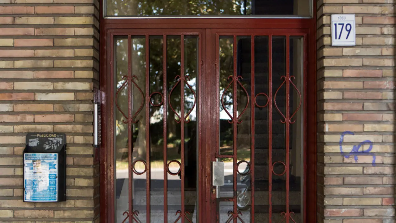 Cartel de repulsa contra a violencia machista.AEP