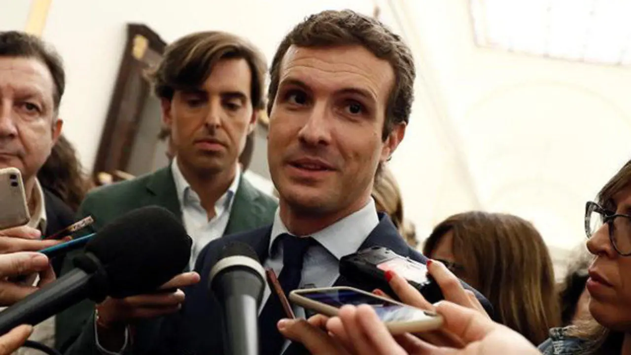 Pablo Casado en los pasillos del Congreso EFE