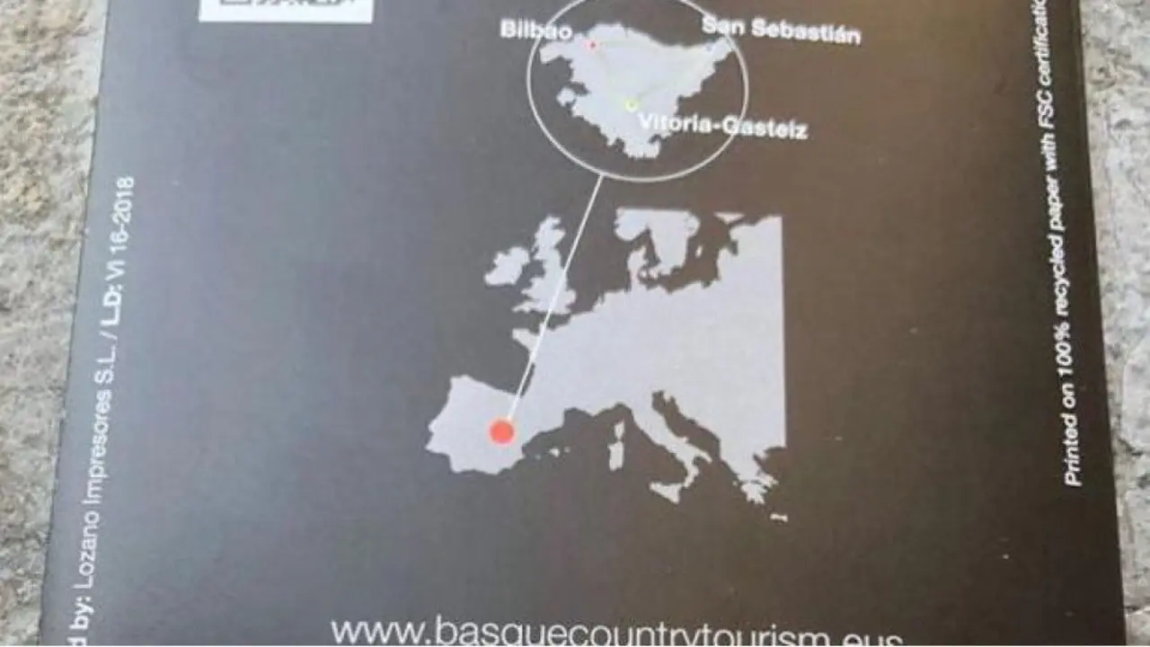 Folleto del Gobierno vasco que ubica mal el País Vasco. TWITTER