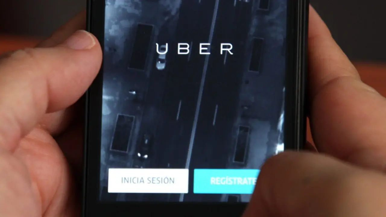 Aplicación de Uber. ÁLEX CRUZ (EFE)