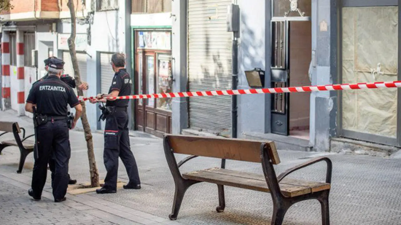 Lugar en el que fue degollada una mujer en Bilbao. JAVIER ZORRILLA