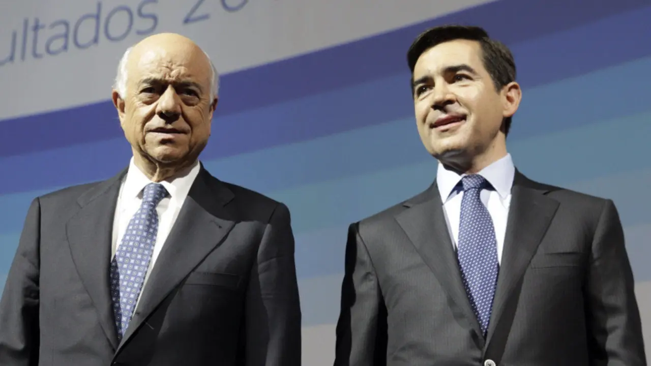 Francísco González y Carlos Torres. JAVIER LIZÓN (EFE)