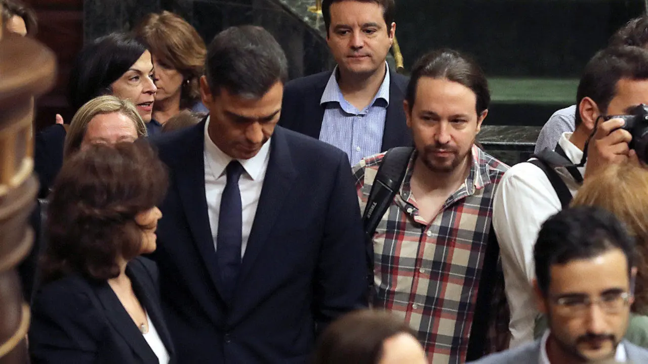Sánchez e Iglesias en el Congreso. EFE