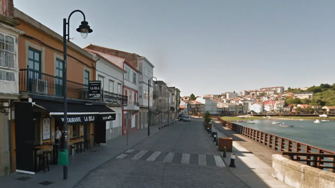 Zona del puerto de Mugardos en donde ocurrió el atropello. GOOGLE MAPS