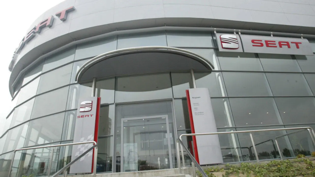 Concesionario de la Seat. XESÚS PONTE