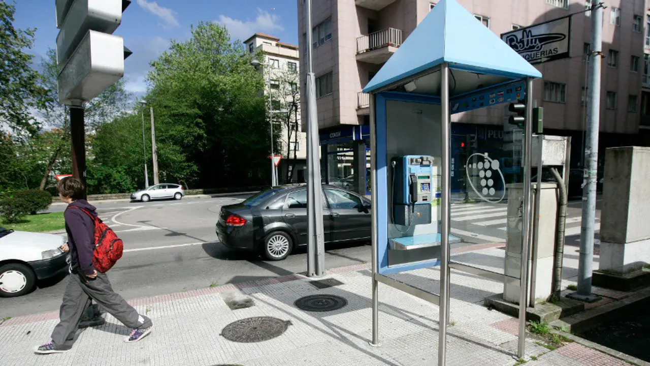 Cabina de teléfono. RAFA FARIÑA 