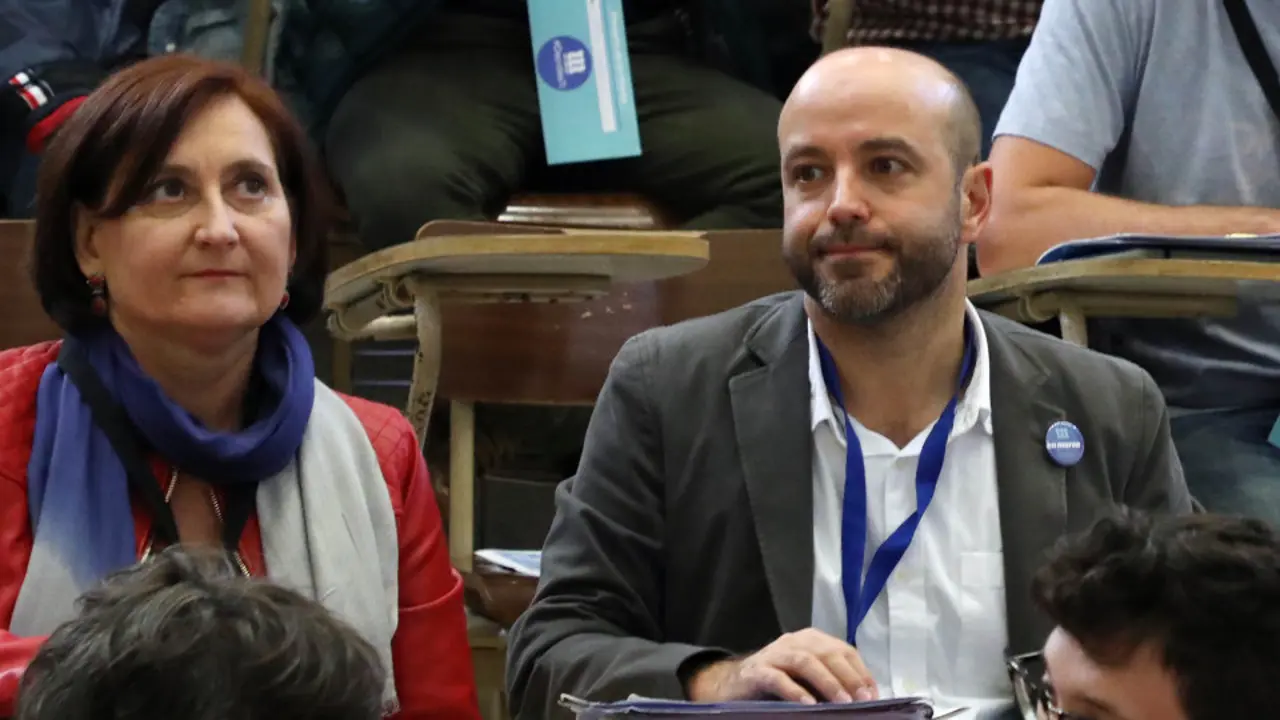 Luís Villares, entre os asistentes. PEPE FERRÍN