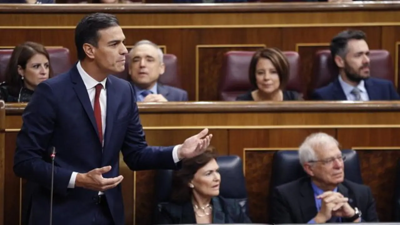Pedro Sánchez, en la sesión de control al gobierno. JAVIER LIZÓN