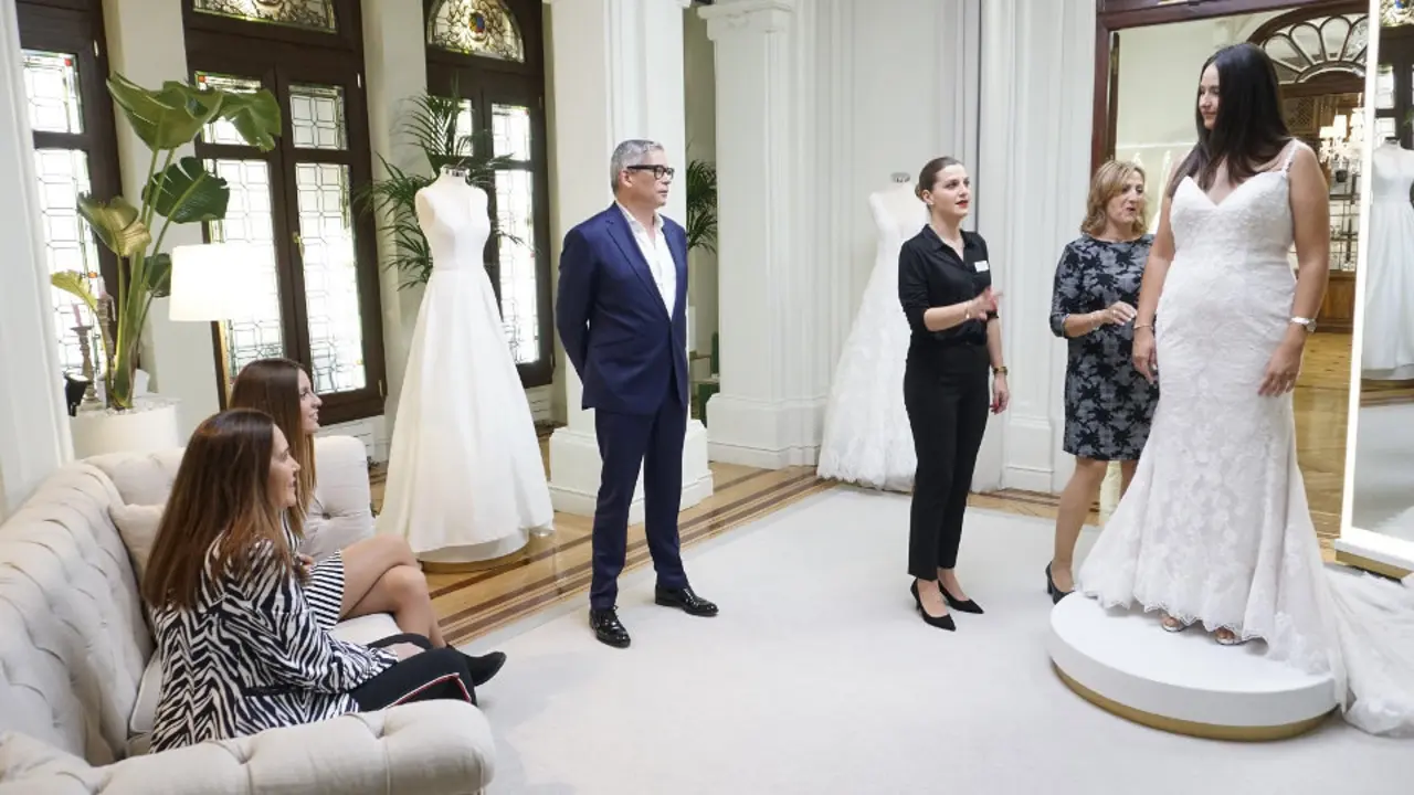 Boris Izaguirre, durante un programa de '&iexcl;S&iacute;, quiero ese vestido!'. DKISS