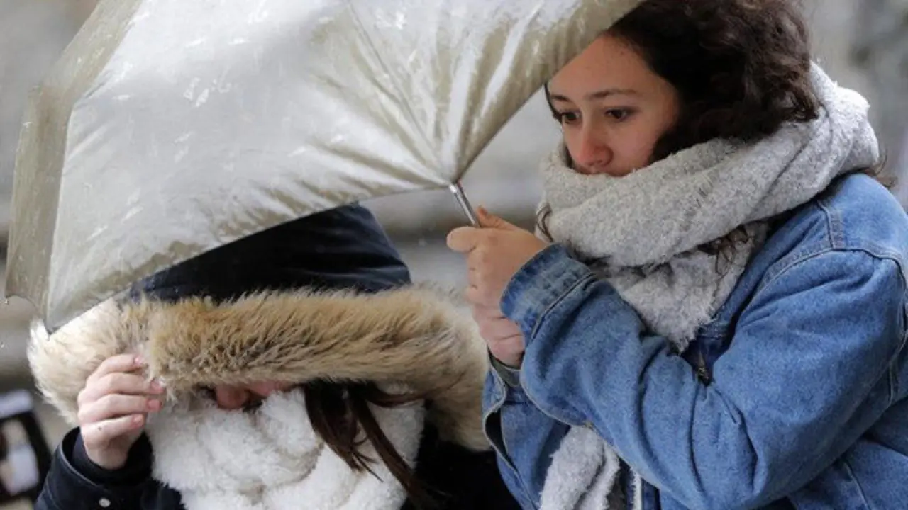 Día de lluvia. LAVANDEIRA JR. (EFE)