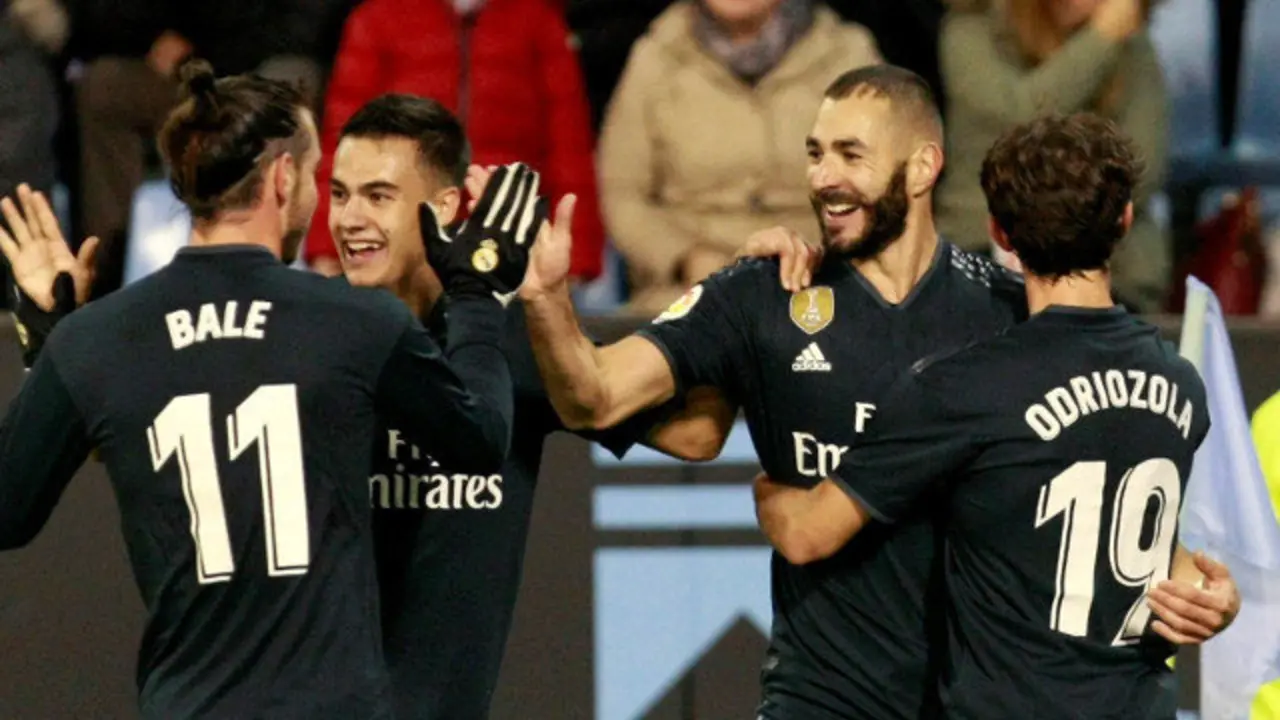 Benzema festexa o seu gol contra o Celta. CABALAR (EFE)
