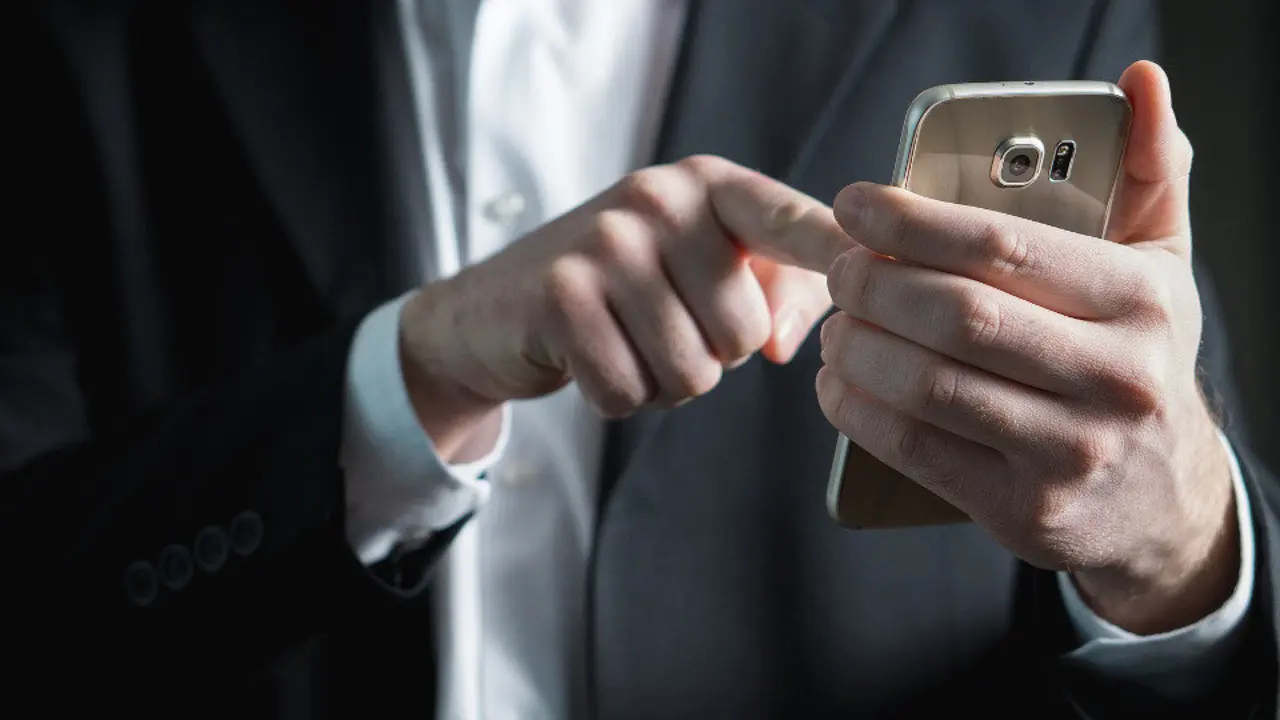 WhatsApp elimina los chats de sus usuarios. EP