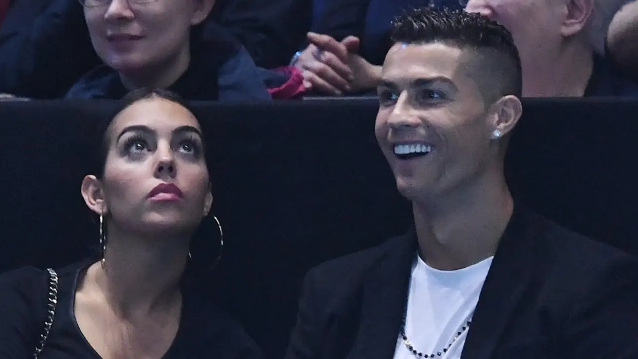 Georgina y Cristiano Ronaldo.FACUNDO ARRIZABALAGA (Efe)