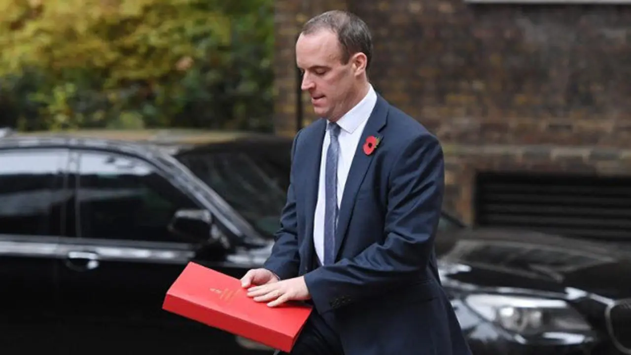 El hasta ahora ministro británico para la salida del Reino Unido del club comunitario, Dominic Raab. FACUNDO ARRIZABALAGA (EFE) 