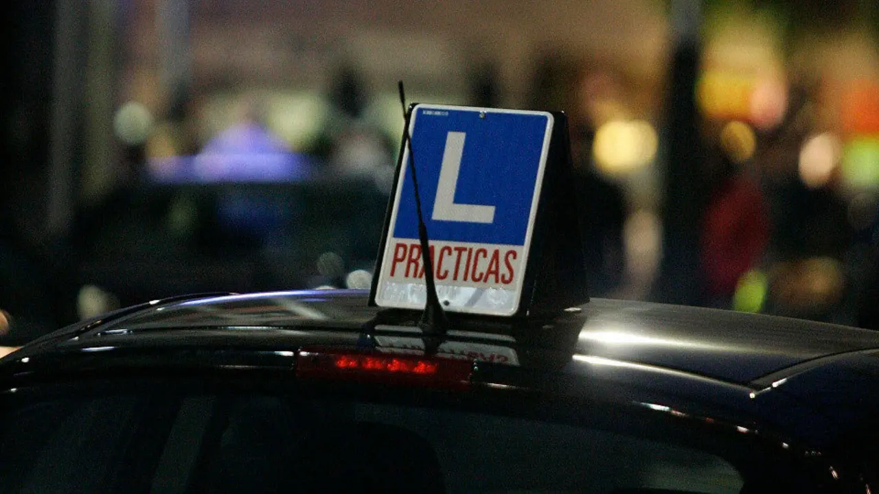 Un coche de autoescuela. ADP