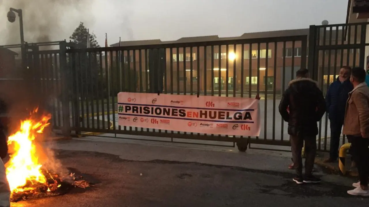 Protesta de los trabajadores de la cárcel de Bonxe. EP
