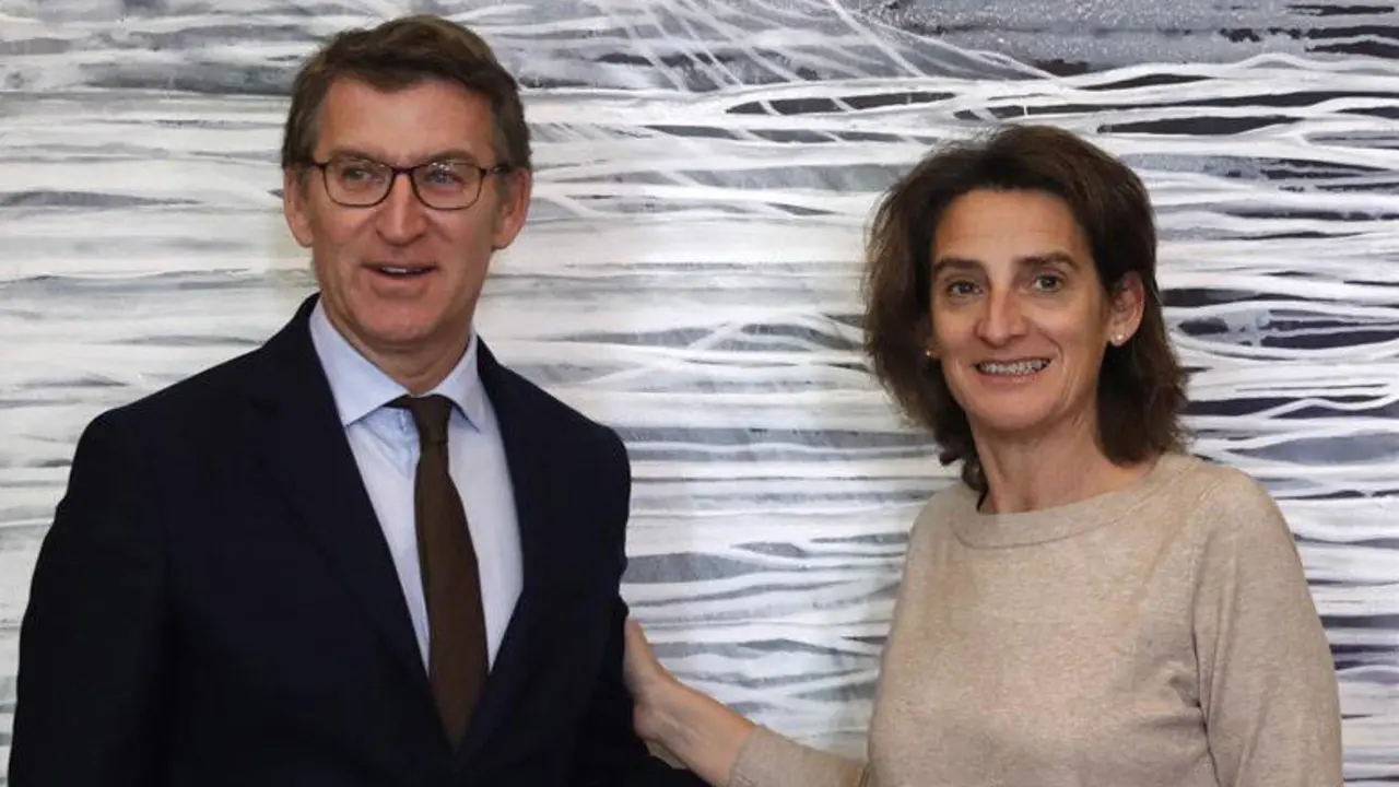 Núñez Feijóo y Teresa Ribera durante la reunión que han mantenido en Madrid JAVIER LIZÓN