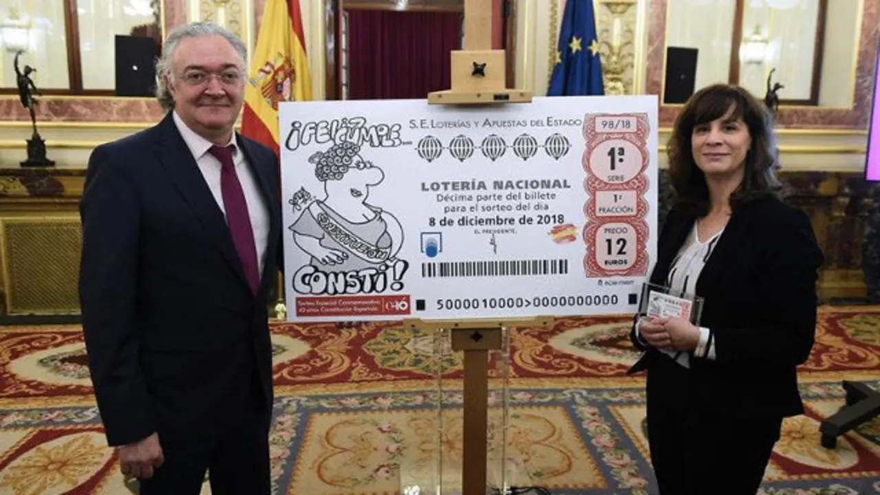 Décimo conmemorativo de la Constitución. FERNANDO VILLAR (EFE)