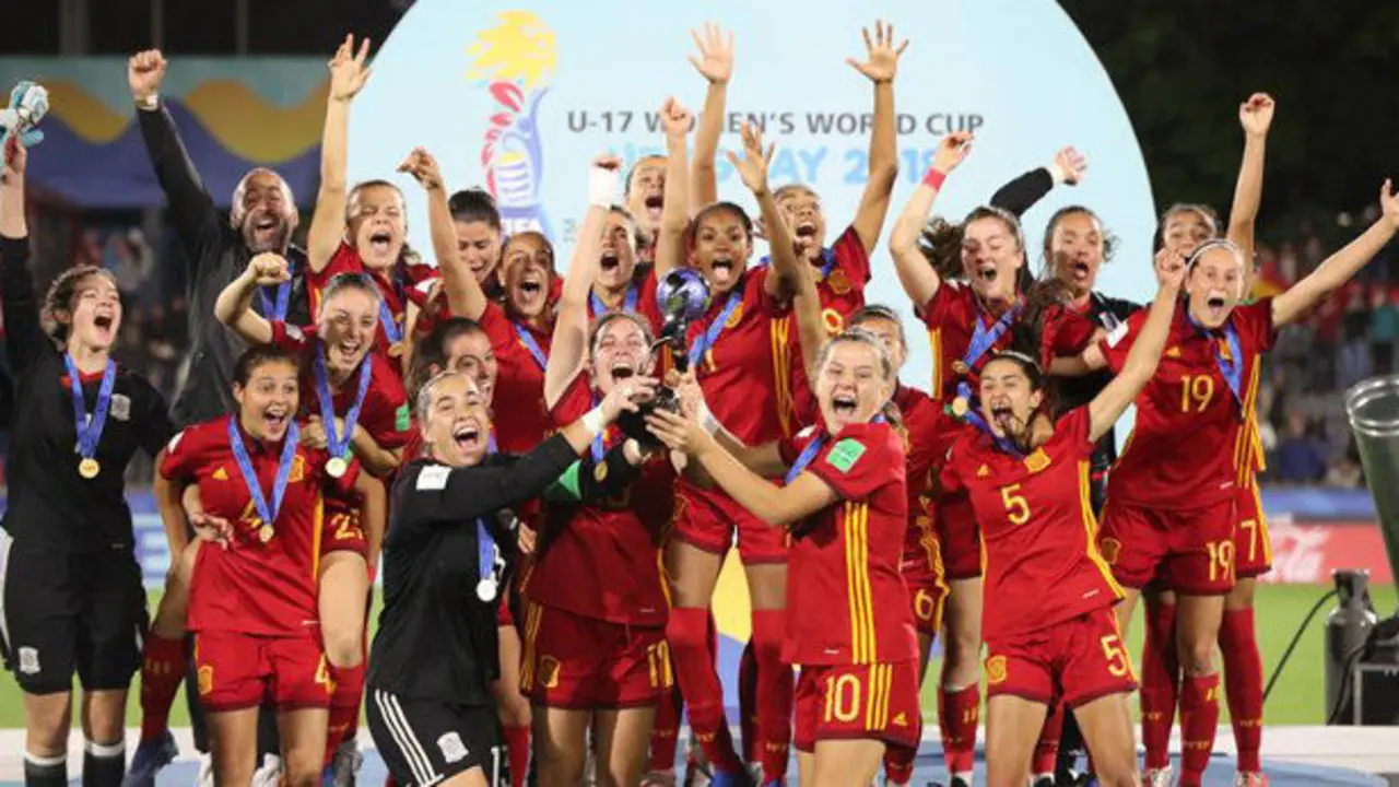 La jugadoras de la selección española tras ganar la final del Mundial Femenino de Fútbol Sub-17 RAÚL MARTÍNEZ