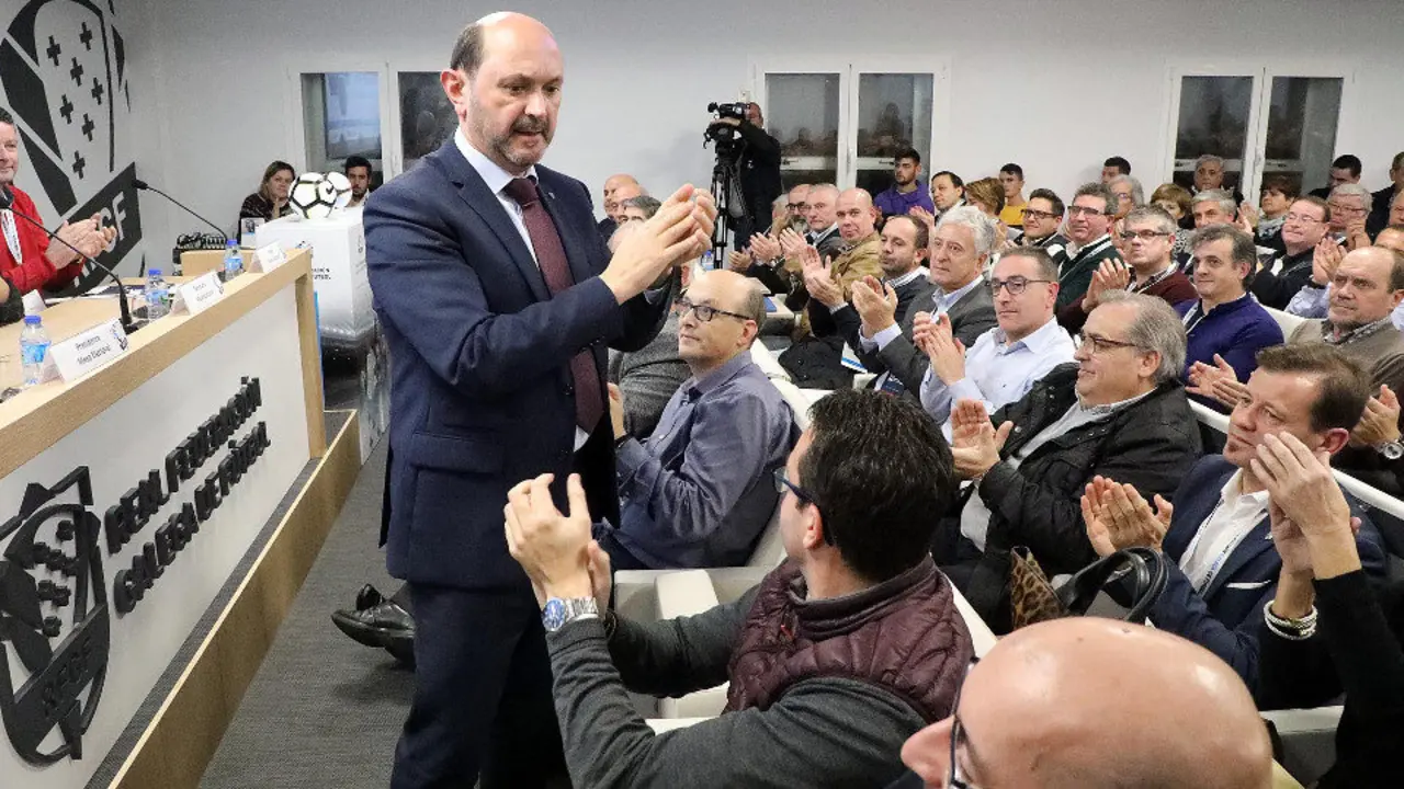 Proclamación de Louzán como presidente de la Federación Gallega de Fútbol. PEPE FERRÍN (AGN)