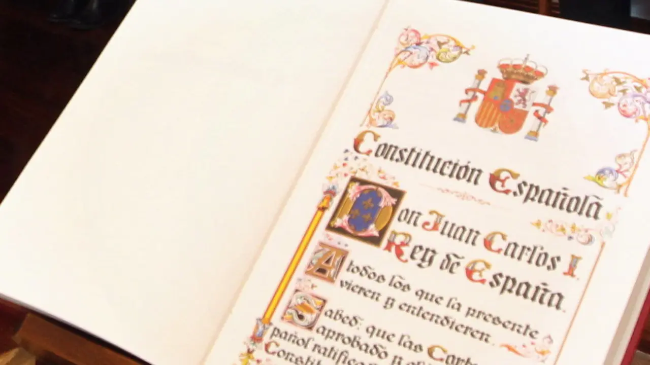 Un ejemplar de la Constitución.AEP