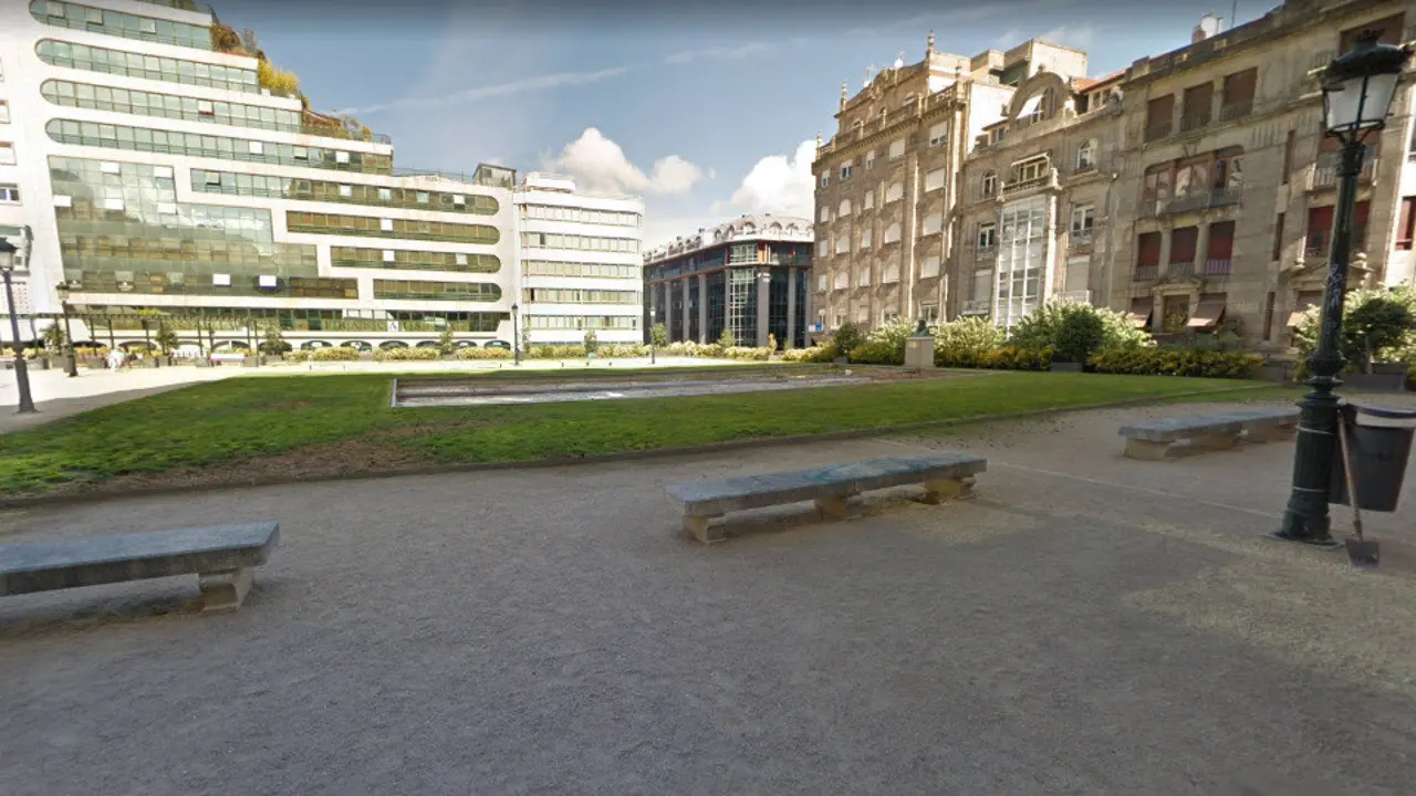 La agresión tuvo lugar en la viguesa Plaza de Portugal. GOOGLE MAPS