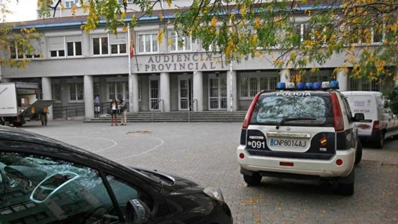 Audiencia Provincial da Coruña. ARQUIVO