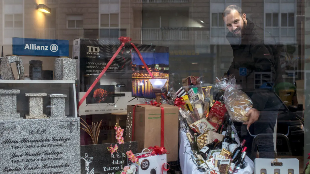 El singular ataúd navideño. BRAIS LORENZO