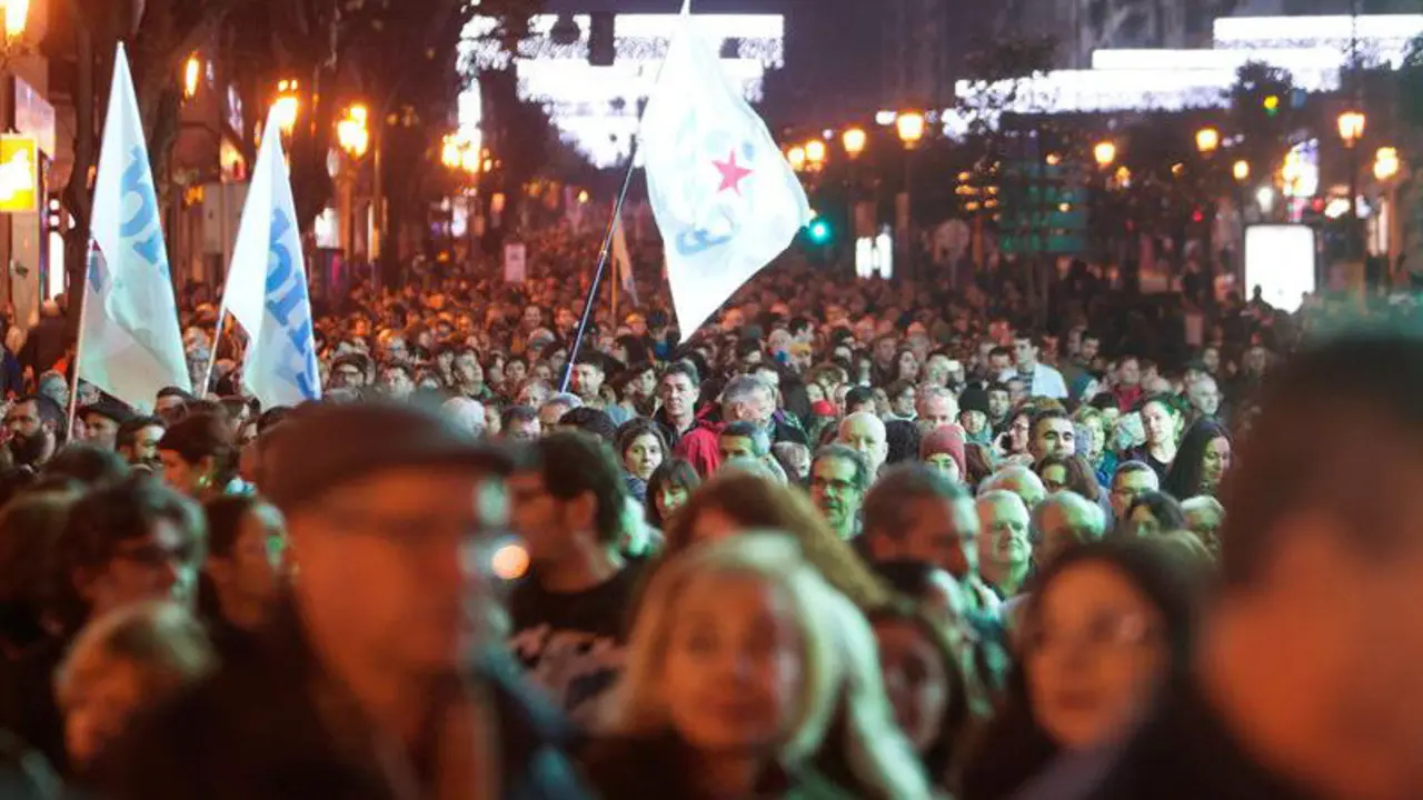 Manifestación en Vigo por la dignidad de la Sanidade Pública. EFE