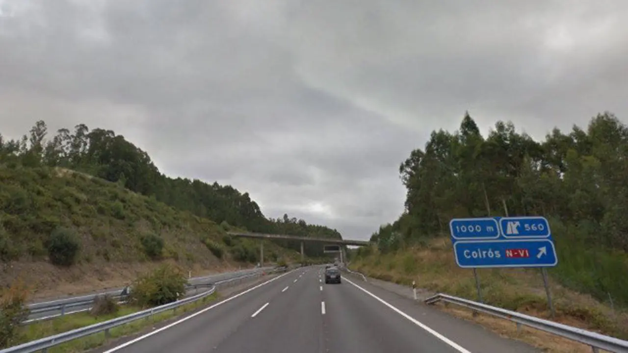 La A-6, a la altura de Coirós. GOOGLE MAPS