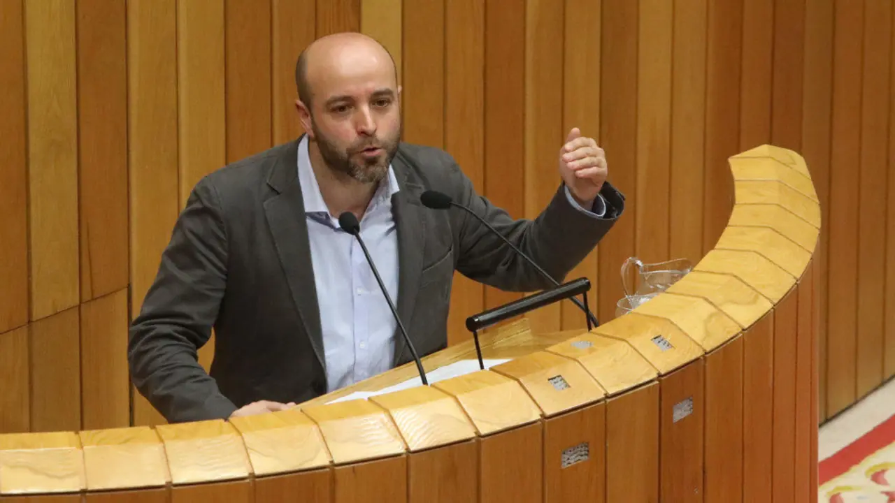Luís Villares, en el Parlamento. PEPE FERRÍN