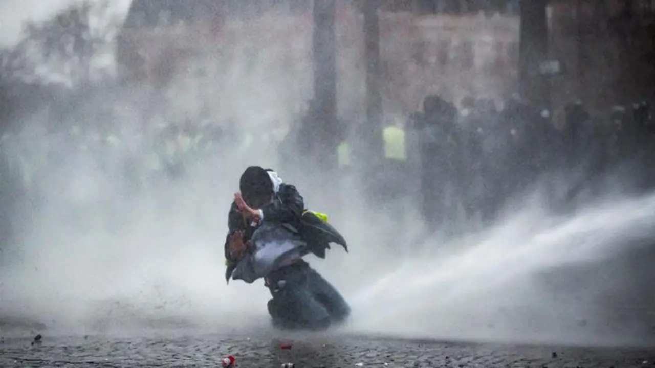 Protesta de los chalecos amarillos. YOAN VALAT (EFE)