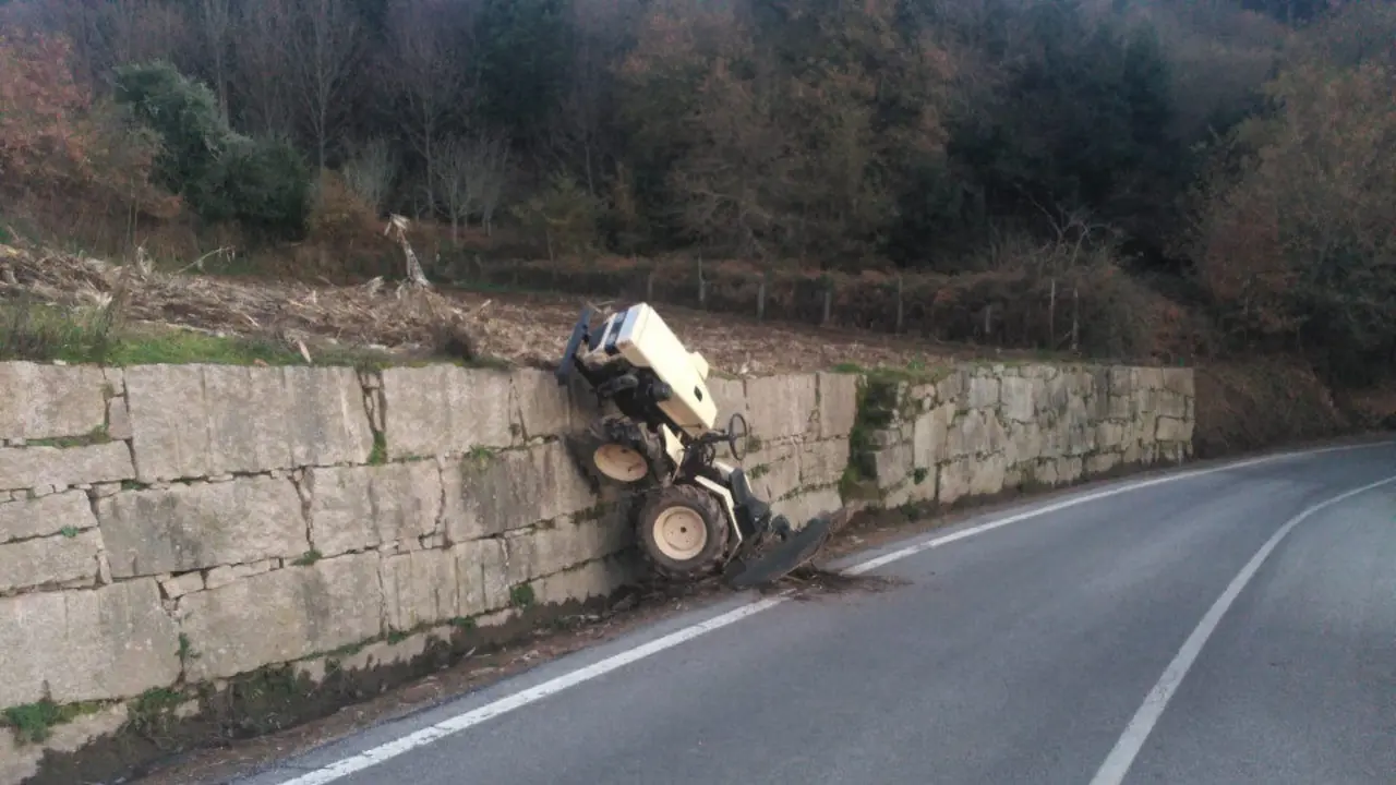 Tractor accidentado. DP