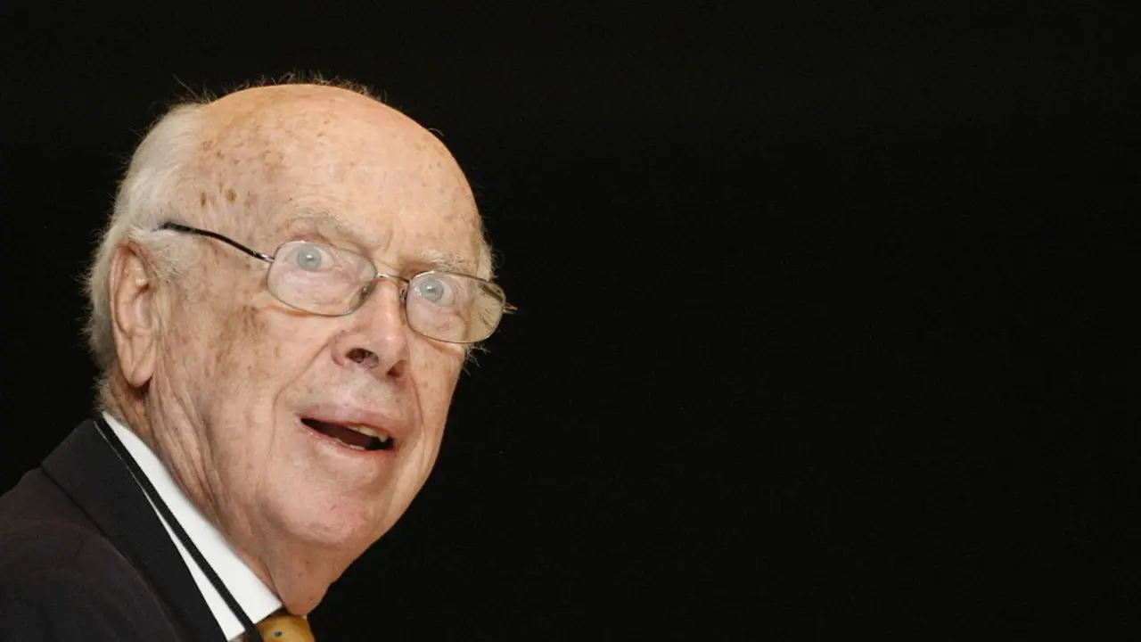 James Watson, en una imagen de archivo. JOSÉ MÉNDEZ (EFE)