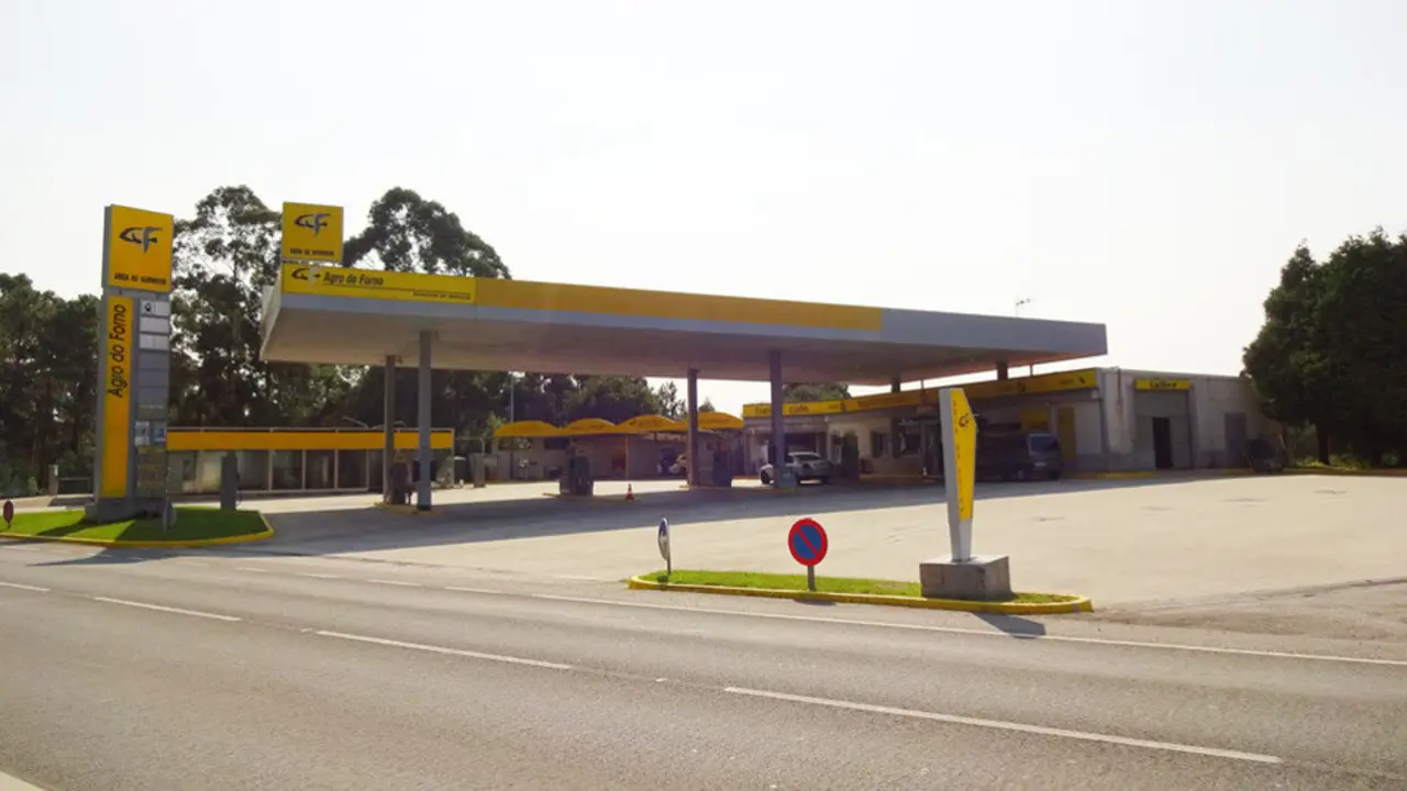 Estación de servicio Agro do Forno en Ribeira. EP